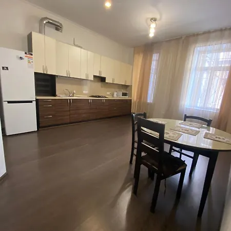 Ekaterinenskaya 24 Daire *